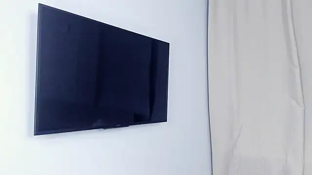 ValeneRomer: вебкам-шоу