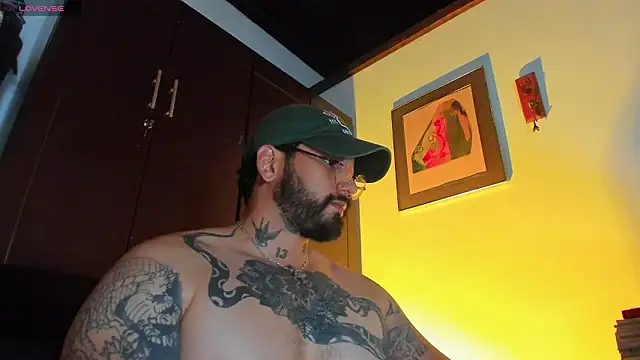 دردشة CamiloGray_ الجنسية المباشرة