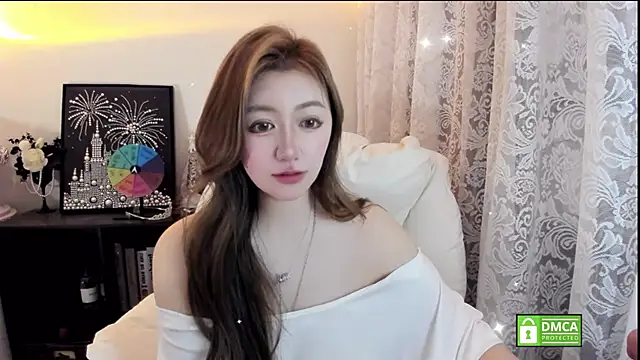 Cute_Mango Adlı Modelin Canlı XXX Sohbeti