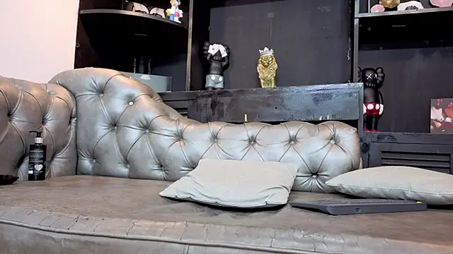 Pokazy przed kamerką – matteosantos