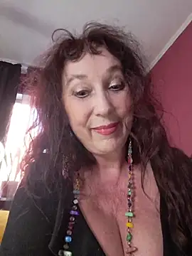 GypsyEsmeralda's Live XXX Chat