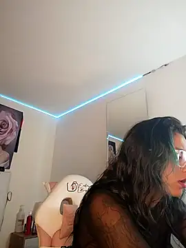 SamathaMay's Webcam Show