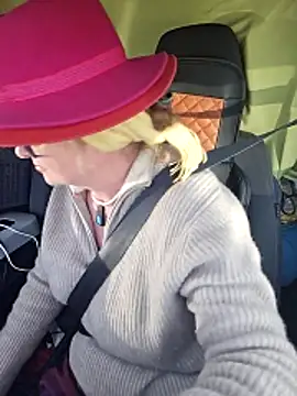 Hot-Muci Chat XXX in diretta