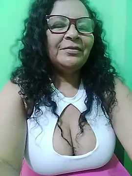 Amarantha25 Show in webcam