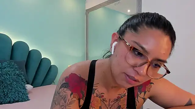 แชท XXX สดของ sharlott18