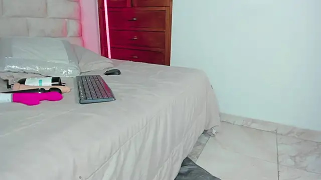 HollyGrey_n Live XXX chat