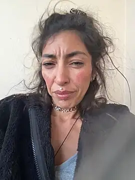 Chatroom XXX en direct de Amani_thewolf