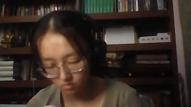 LinaClous Adlı Modelin Canlı XXX Sohbeti