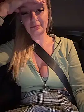 Betsy Obrolan Langsung XXX