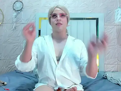 Sofia_Blakke élő XXX-chatje