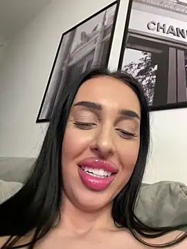 KairaAndrews Chat XXX live