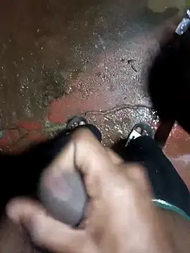 sanju_5418 Adlı Modelin Canlı XXX Sohbeti