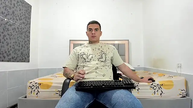 دردشة simookeler الجنسية المباشرة