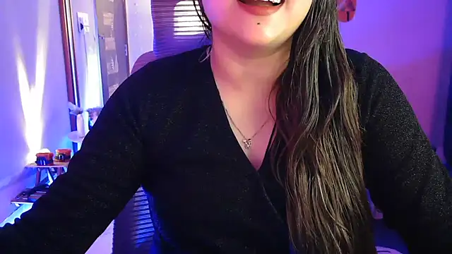 Mitikaa's Live XXX Chat