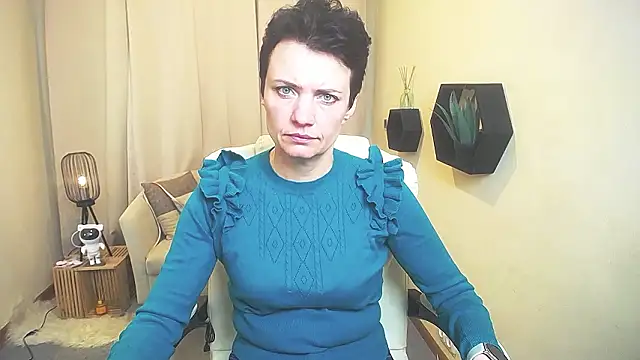 AvaSaturnian's Live XXX Chat