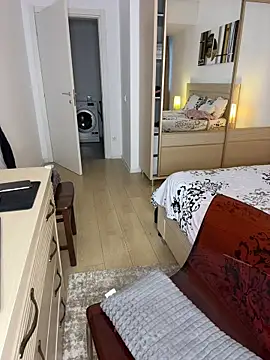 DivineAmely's Live XXX Chat