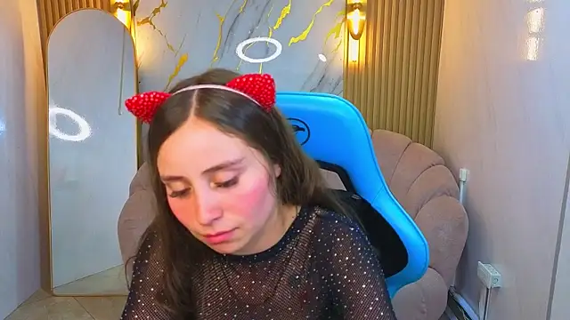 Živý XXX chat Ariana18_b