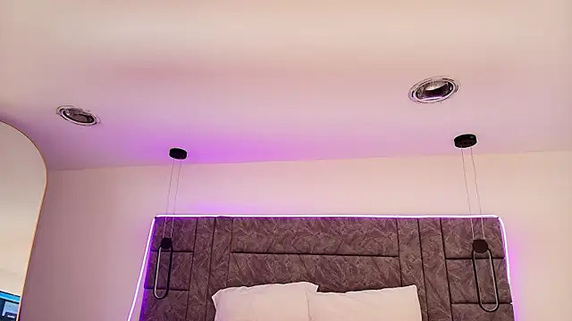 Živý XXX chat Violet__Rouse_