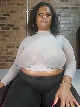 DIRTIENASTY's Live XXX Chat