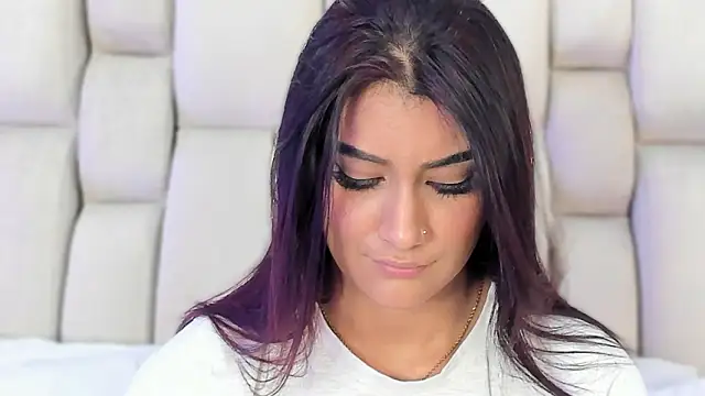 KatherineRuiz_ Adlı Modelin Canlı XXX Sohbeti