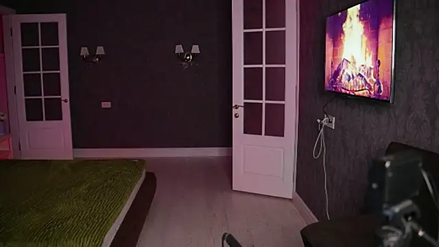 LisaElfy: онлайн-секс-чат