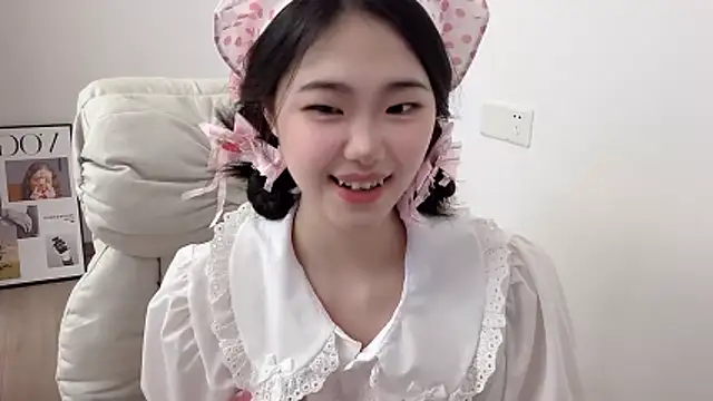 suki-1 Chat XXX in diretta