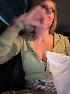 Betsy Chat XXX in diretta