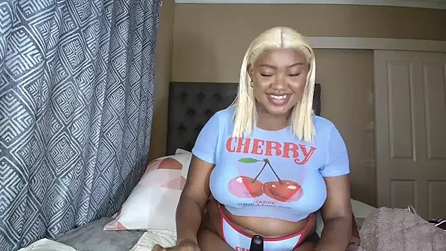 nanababe1 Adlı Modelin Canlı XXX Sohbeti