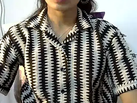 Shab_M Adlı Modelin Canlı XXX Sohbeti