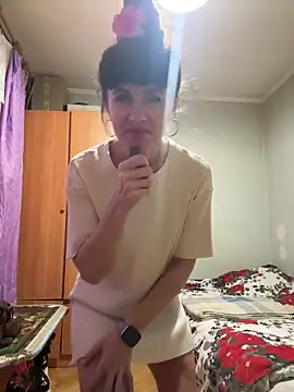 Chat XXX en directo de LadyLuxLover