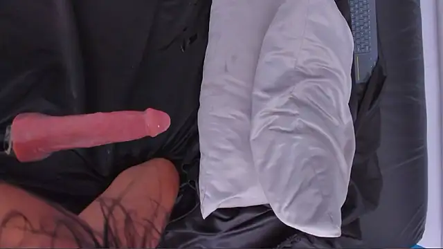 letty_straus: онлайн-секс-чат