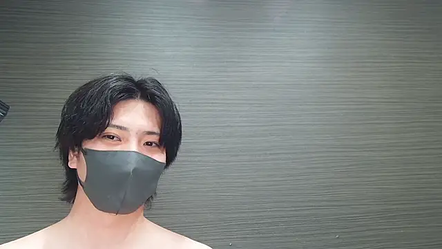 CHROME-kun925 élő XXX-chatje