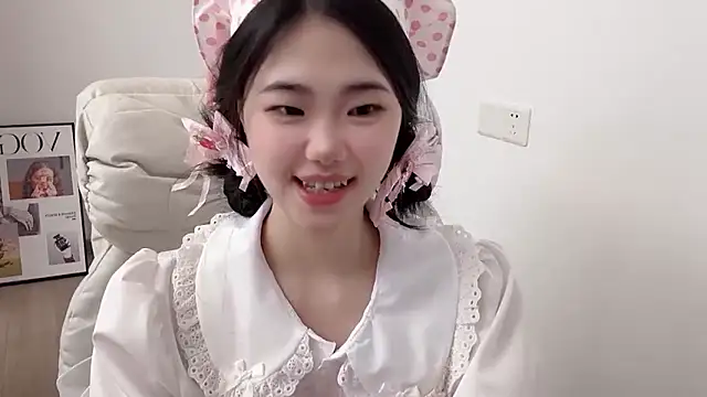 suki-1 Live XXX Chat