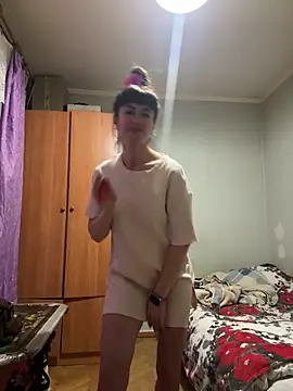 LadyLuxLover Adlı Modelin Canlı XXX Sohbeti