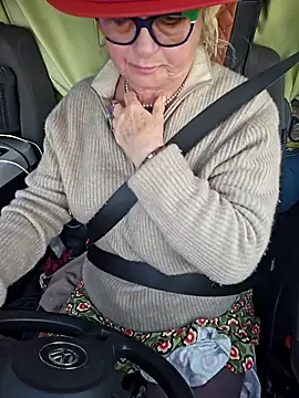 Hot-MuciのライブXXXチャット