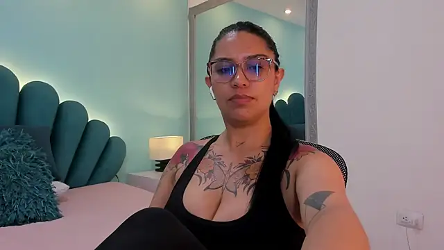 Chat XXX Live sharlott18