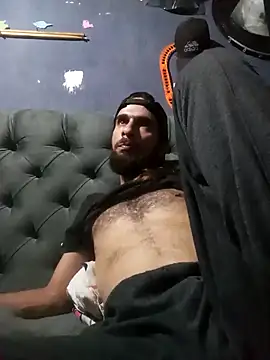 hairy_mannn Adlı Modelin Canlı XXX Sohbeti