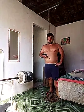 tarra122 在線直播表演