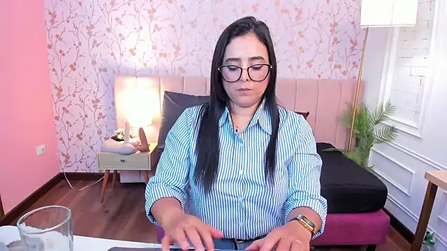 taylor_bennet live XXX chat