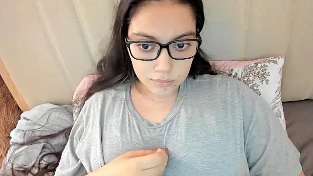 XXX chat uživo modela roniewester