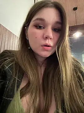 PumaShyXD Chat XXX in diretta