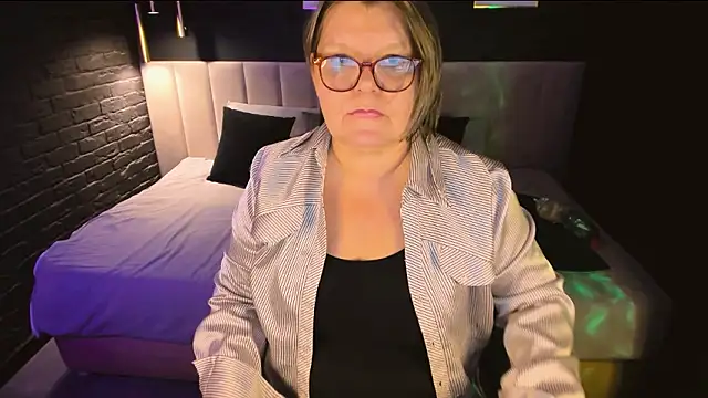 Shannonshine élő XXX-chatje