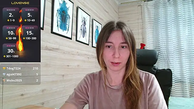 Wowpornoo Adlı Modelin Web Kamerası Şovu