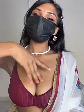 Lovely_Babiee: διαδικτυακό σόου στην κάμερα