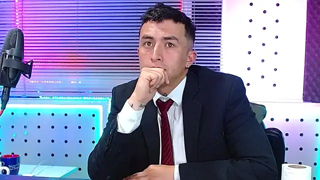 Godofcumxxx Chat XXX in diretta