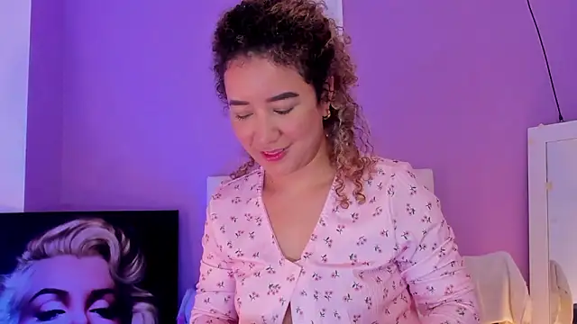 Charlotte11-11 লাইভ XXX চ্যাট