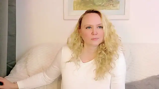 Sarah4you's Live XXX Chat