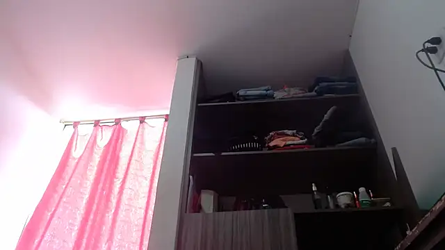 nicolle_milf1978のライブXXXチャット