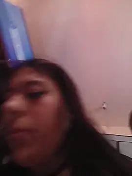 Konnyydesire Chat XXX live