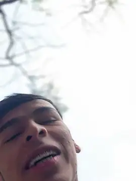 The_Conquerのウェブカメラショー